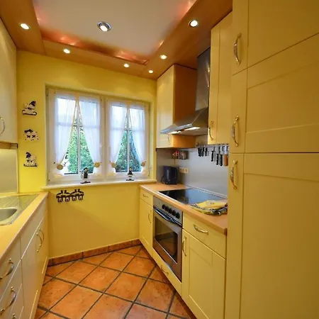 Holiday home Lotsenhaus-in-gross-zicker-halbinsel-moenchgut Gross Zicker
