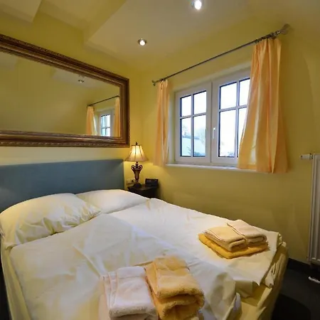 Holiday home Lotsenhaus-in-gross-zicker-halbinsel-moenchgut Gross Zicker