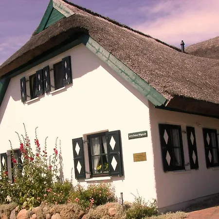 Lotsenhaus-in-gross-zicker-halbinsel-moenchgut Groß Zicker