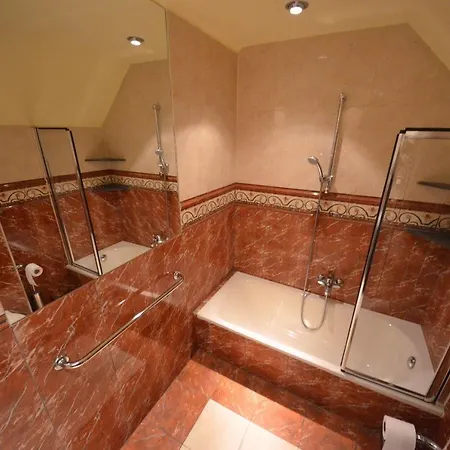 Holiday home Lotsenhaus-in-gross-zicker-halbinsel-moenchgut Gross Zicker